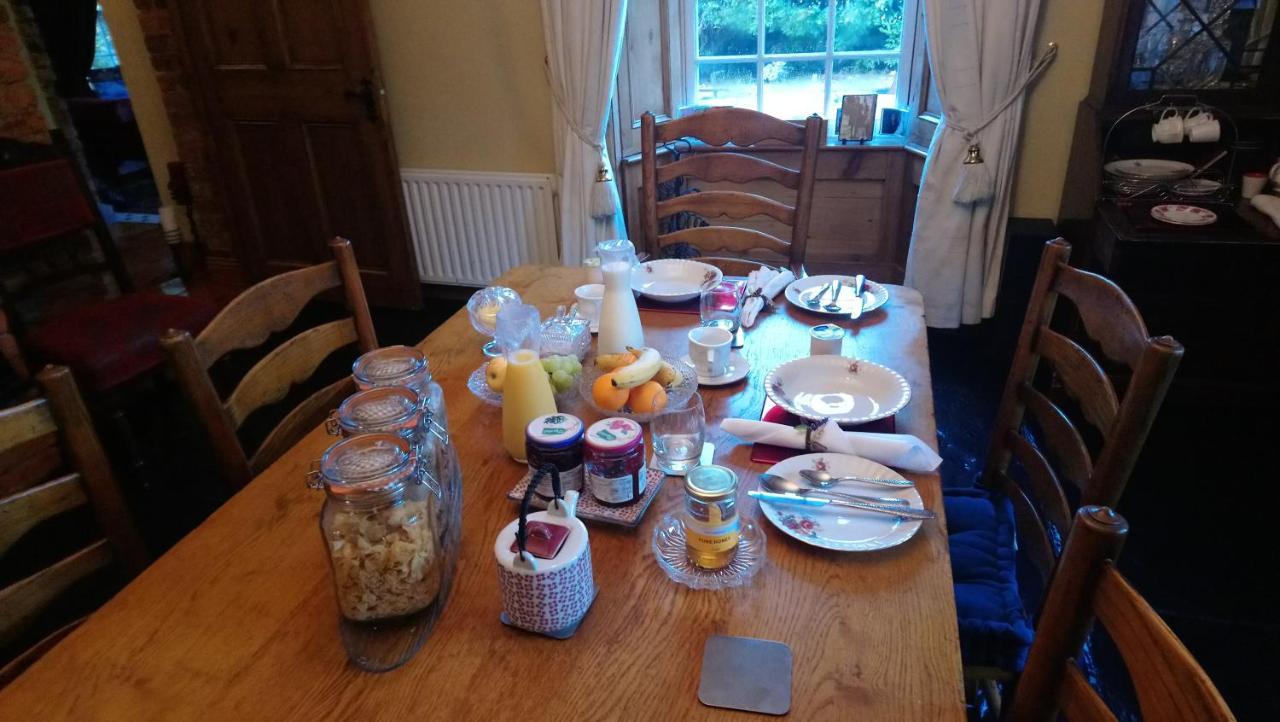 Bed and Breakfast Knockaderry House Енніс Екстер'єр фото